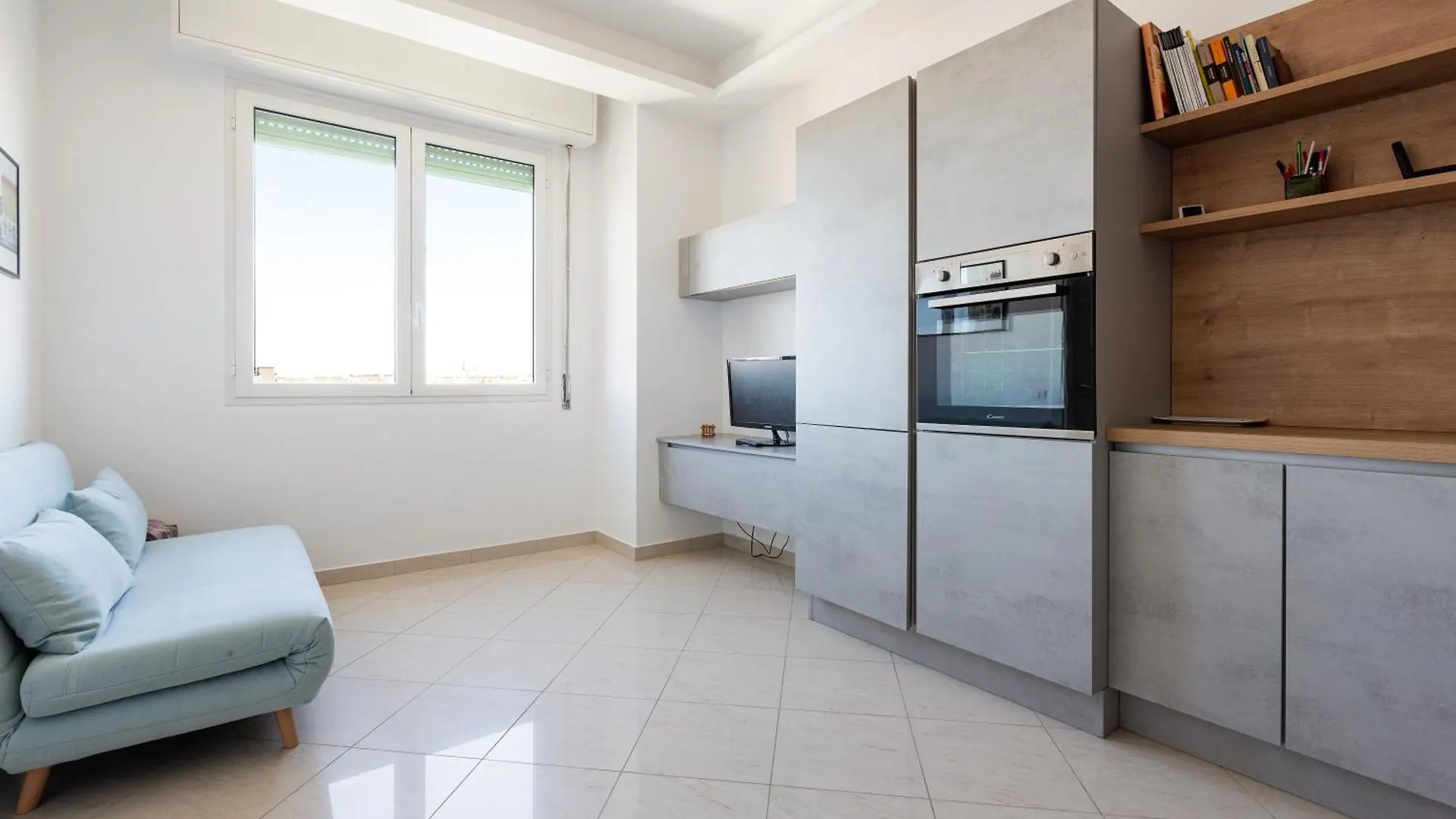 Elegant Milan Apartment In Restocco Area